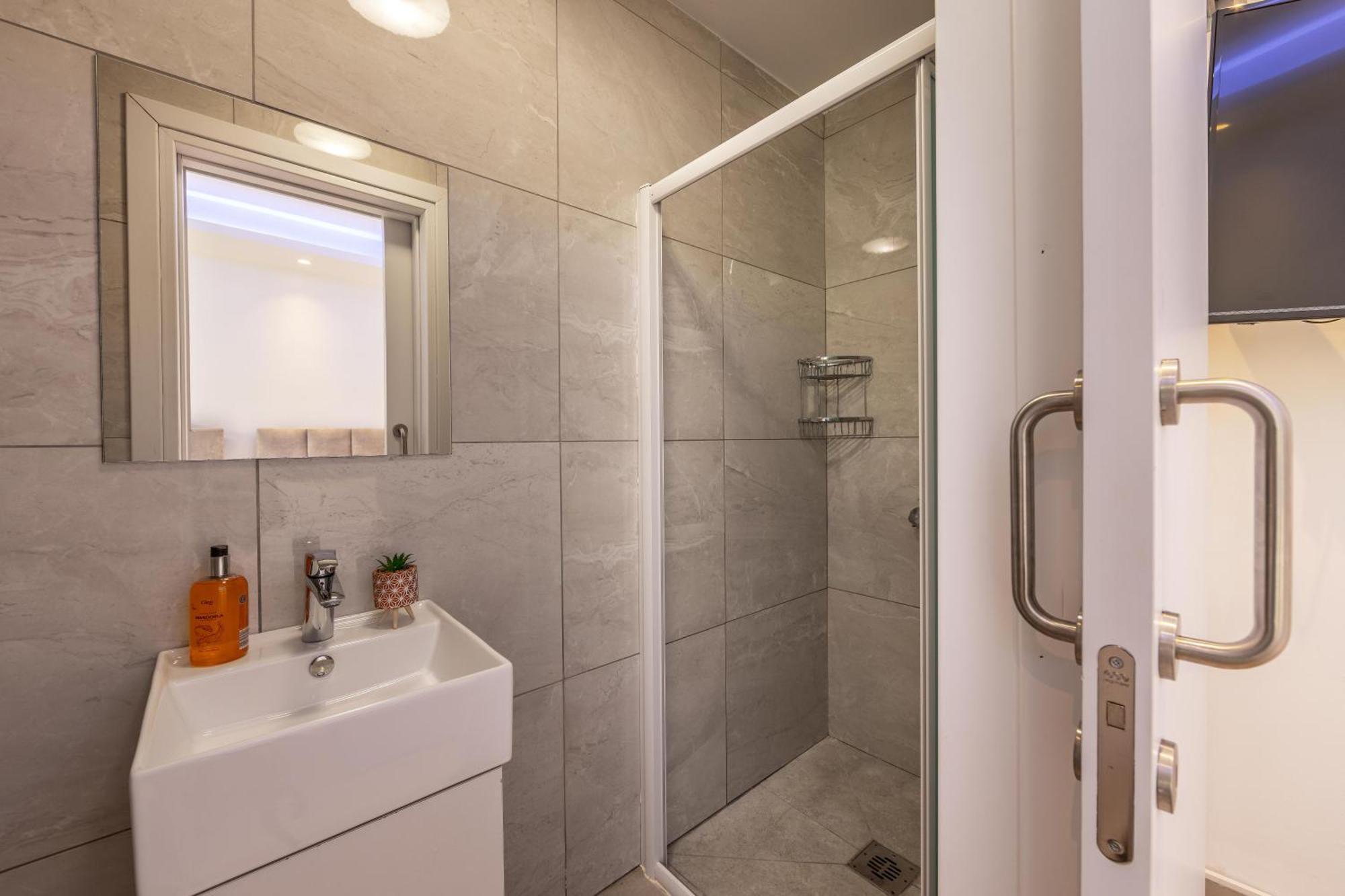 Fig Tree Bay Residences 3 普罗塔拉斯 外观 照片